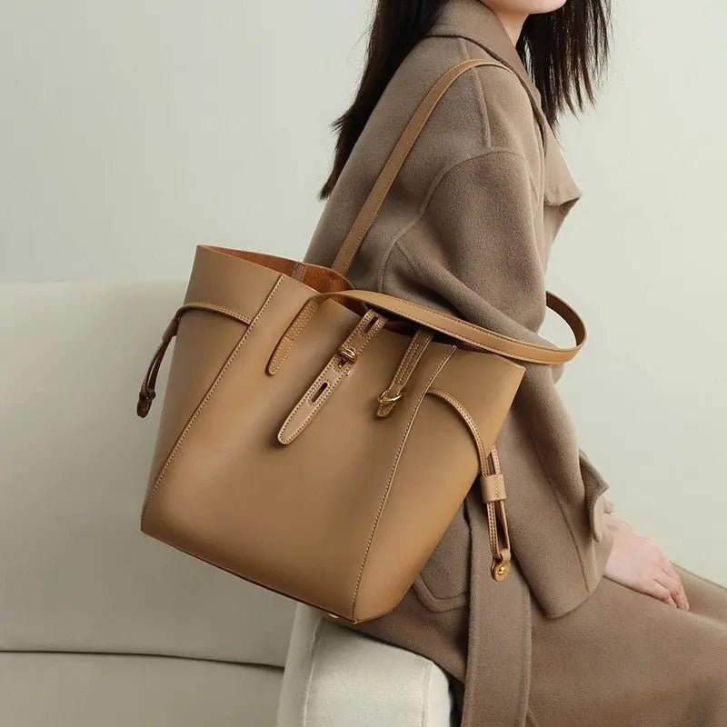 Retro Genuine Leather Portable Shoulder Bag - ZMNS213344403CX